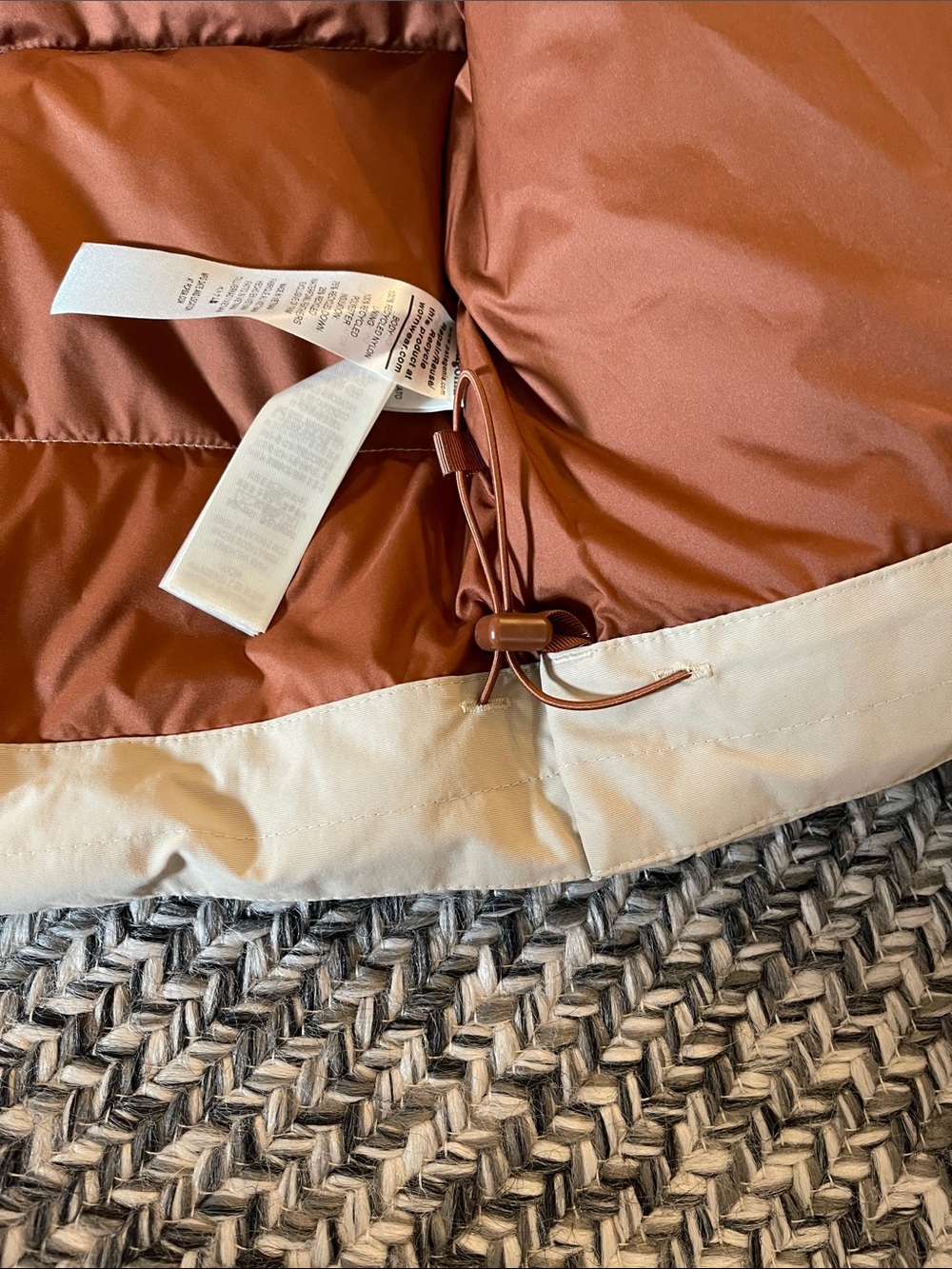 Patagonia Women’s Down Drift Jacket in Oar Tan - Picture 7 of 12